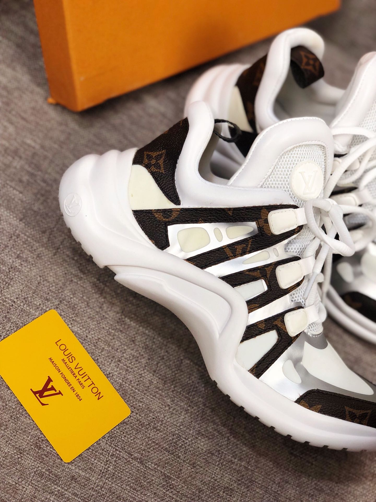 GLM - LUV Archlight White Brown Sneaker