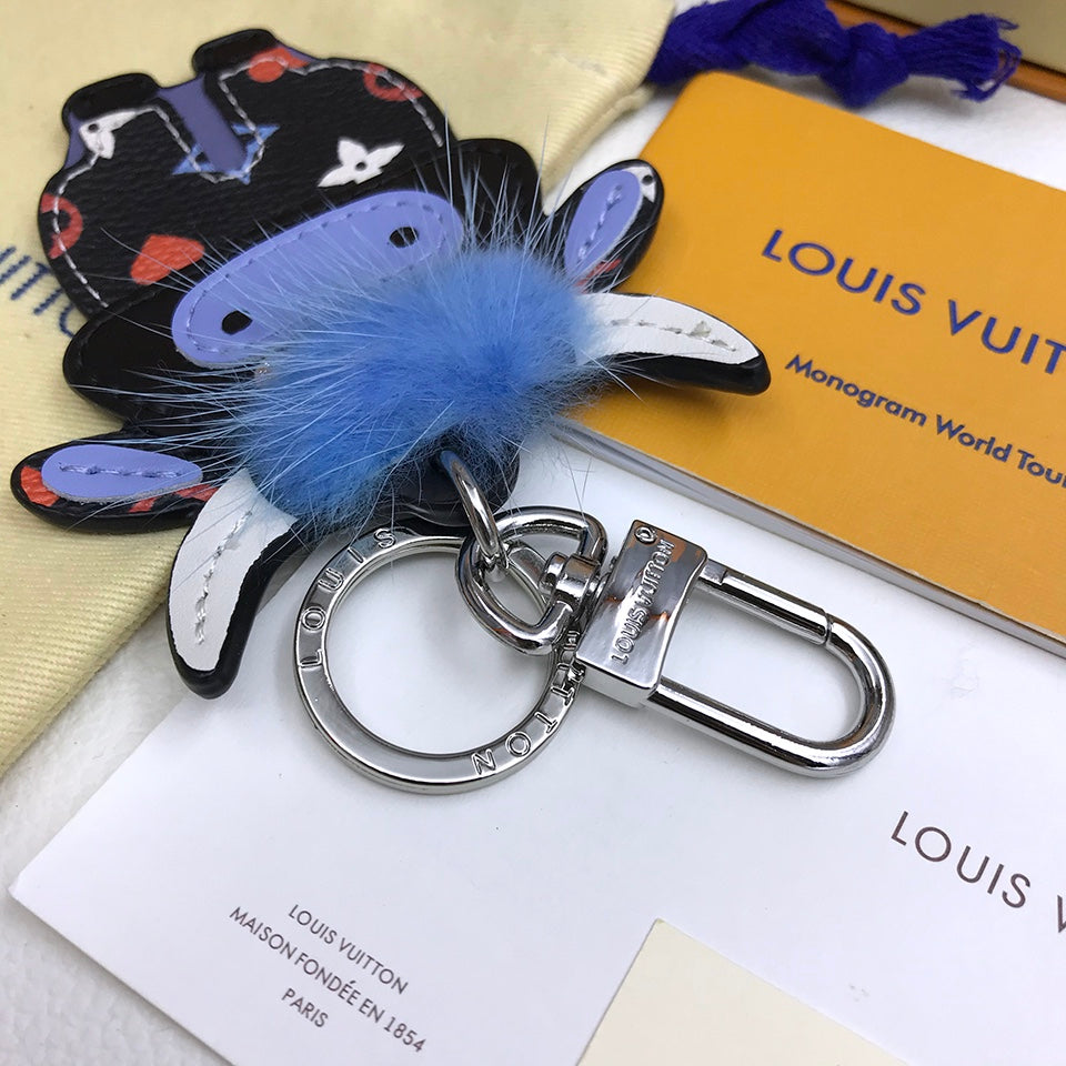 GLM -Top Quality Keychains LUV 082