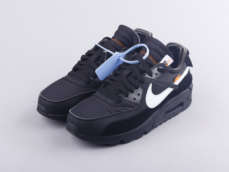 GLM - Max90 black and white