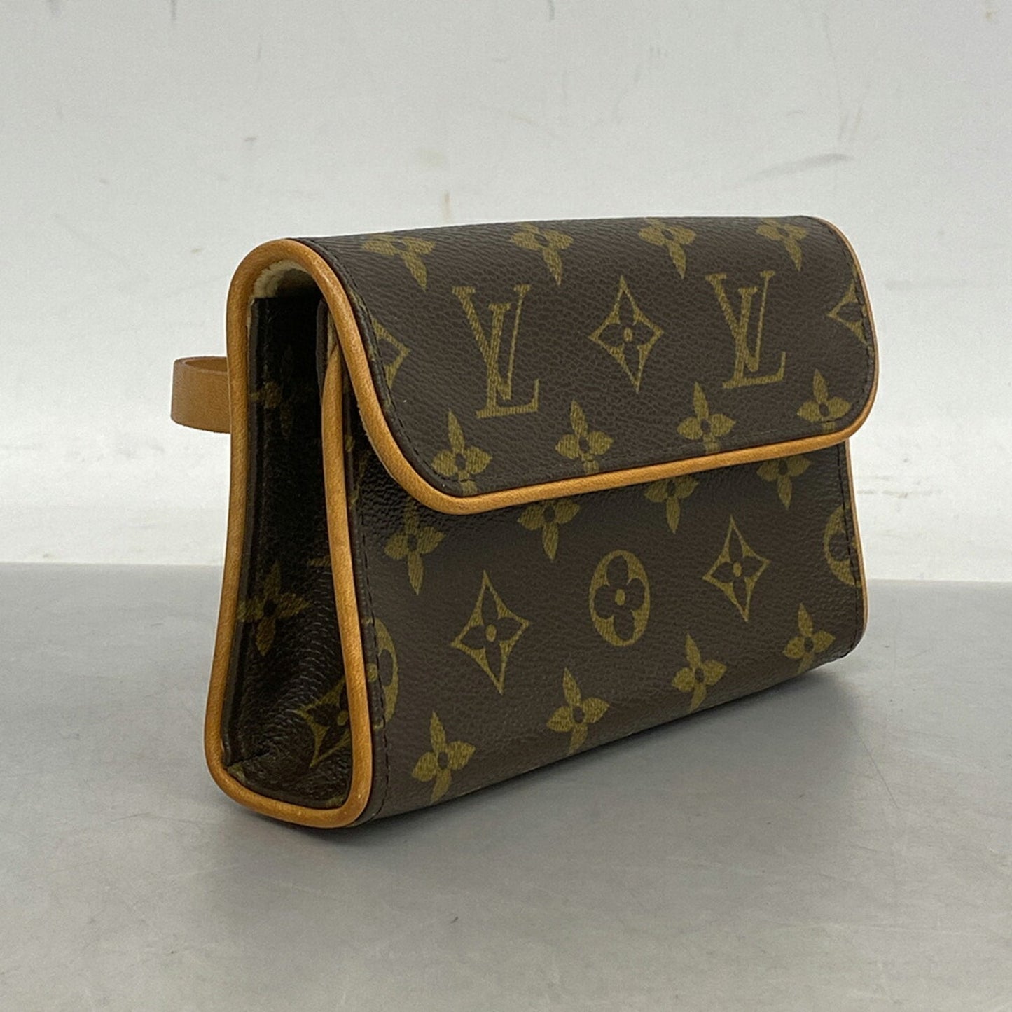 Louis Vuitton Pochette Florentine  Canvas Clutch Bag ()
