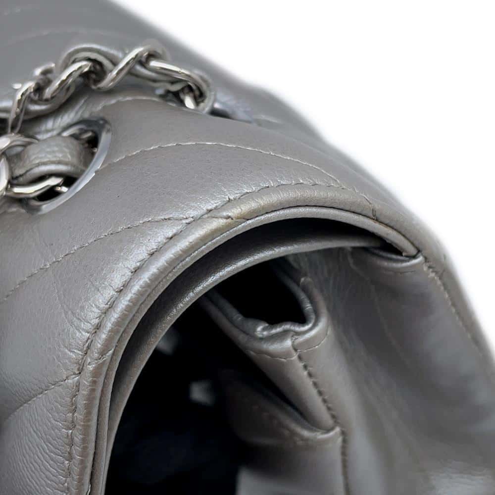 CHANEL Matelasse V Stitch ChainShoulder SilverA01112 Caviar Leather