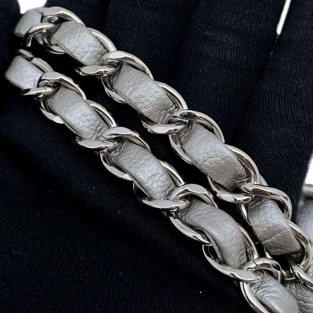 CHANEL Matelasse V Stitch ChainShoulder SilverA01112 Caviar Leather