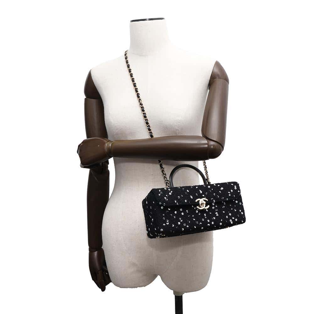 CHANEL Top Handle Box Bag Black/WhiteAS4471 Tweed Leather Sequins