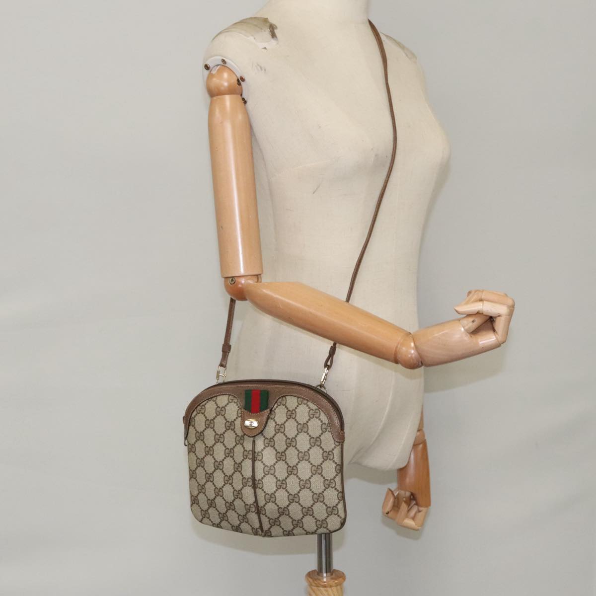 GUCCI GG Supreme Web Sherry Line Shoulder Bag PVC Beige 904 02 047 100689