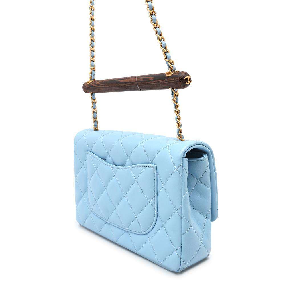 CHANEL MÃƒÆ’Ã‚Â©tiers d'Art Wood Handle ChainShoulder Bag Light BlueAS4151 Lambskin