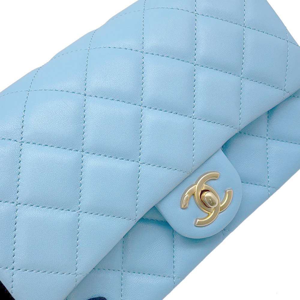 CHANEL MÃƒÆ’Ã‚Â©tiers d'Art Wood Handle ChainShoulder Bag Light BlueAS4151 Lambskin