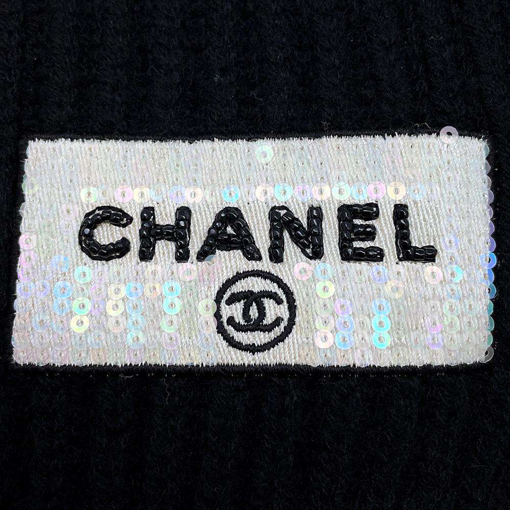 CHANEL Sequins logo scarf BlackAA9552 Cashmere100%