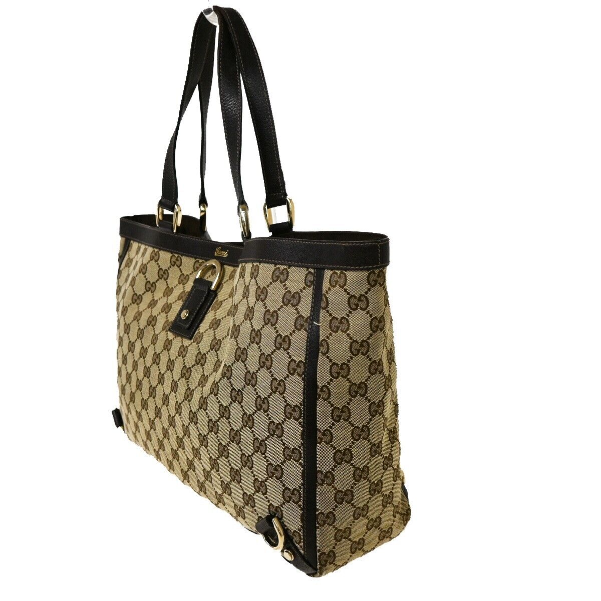 Gucci GG pattern