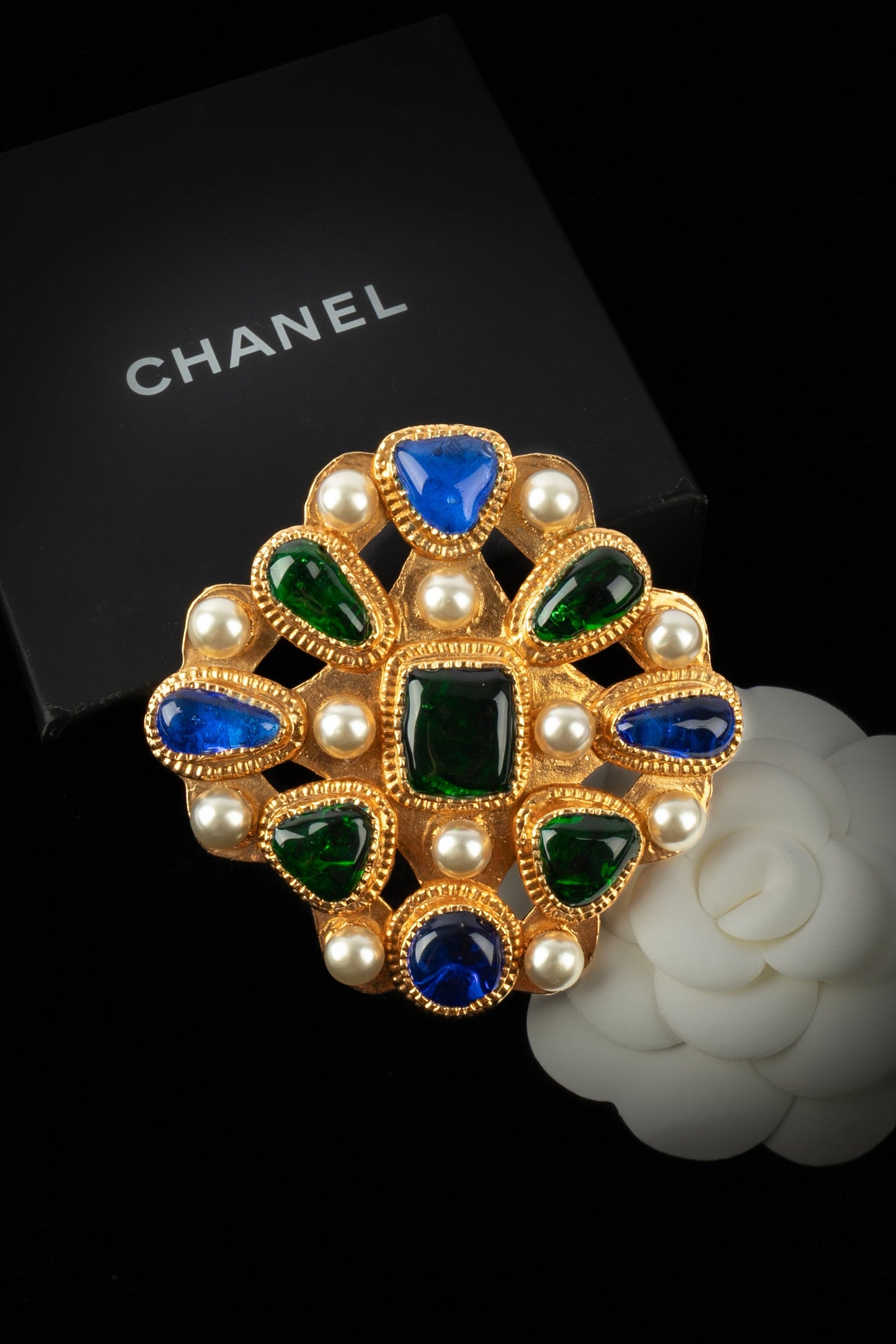 Broche Chanel 1990's