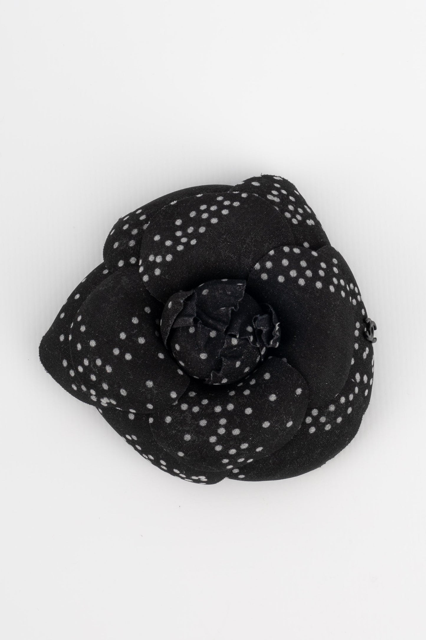 Broche camÃƒÆ’Ã‚Â©lia Chanel