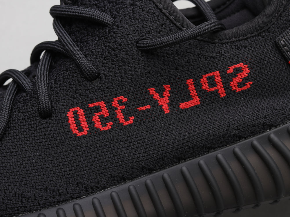GLM - Yzy 350 Black And Red Sneaker