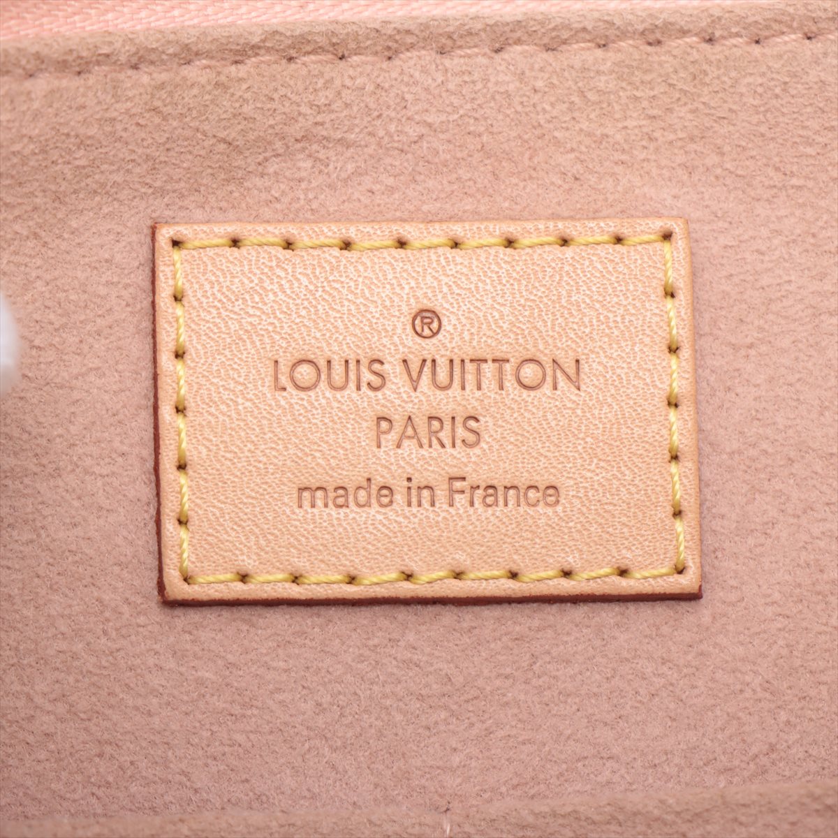 Louis Vuitton Monogram V Tote BB