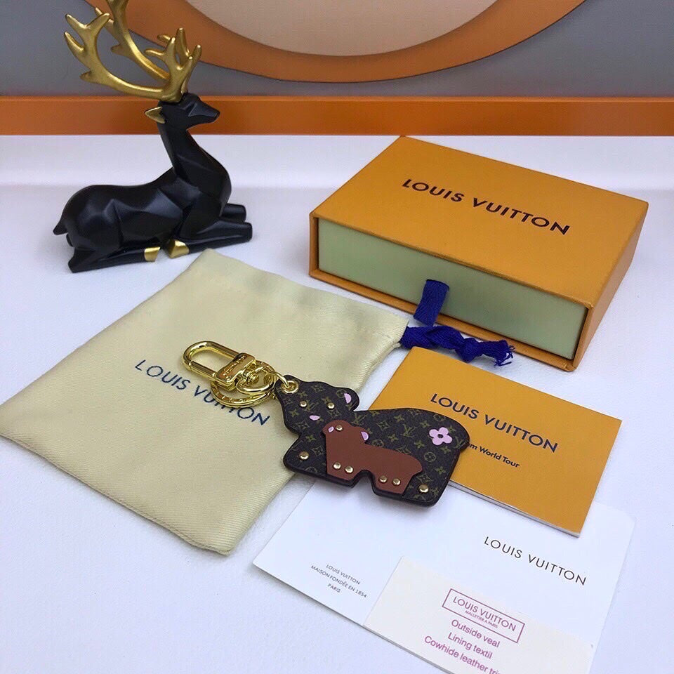 GLM - Top Quality Keychains LUV 017