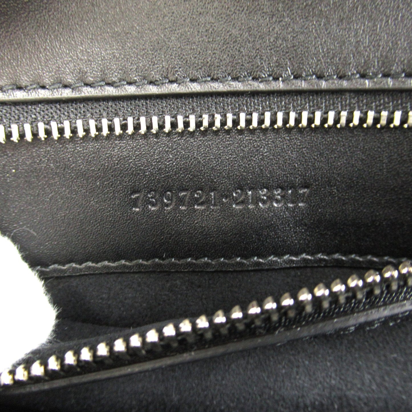 Gucci --