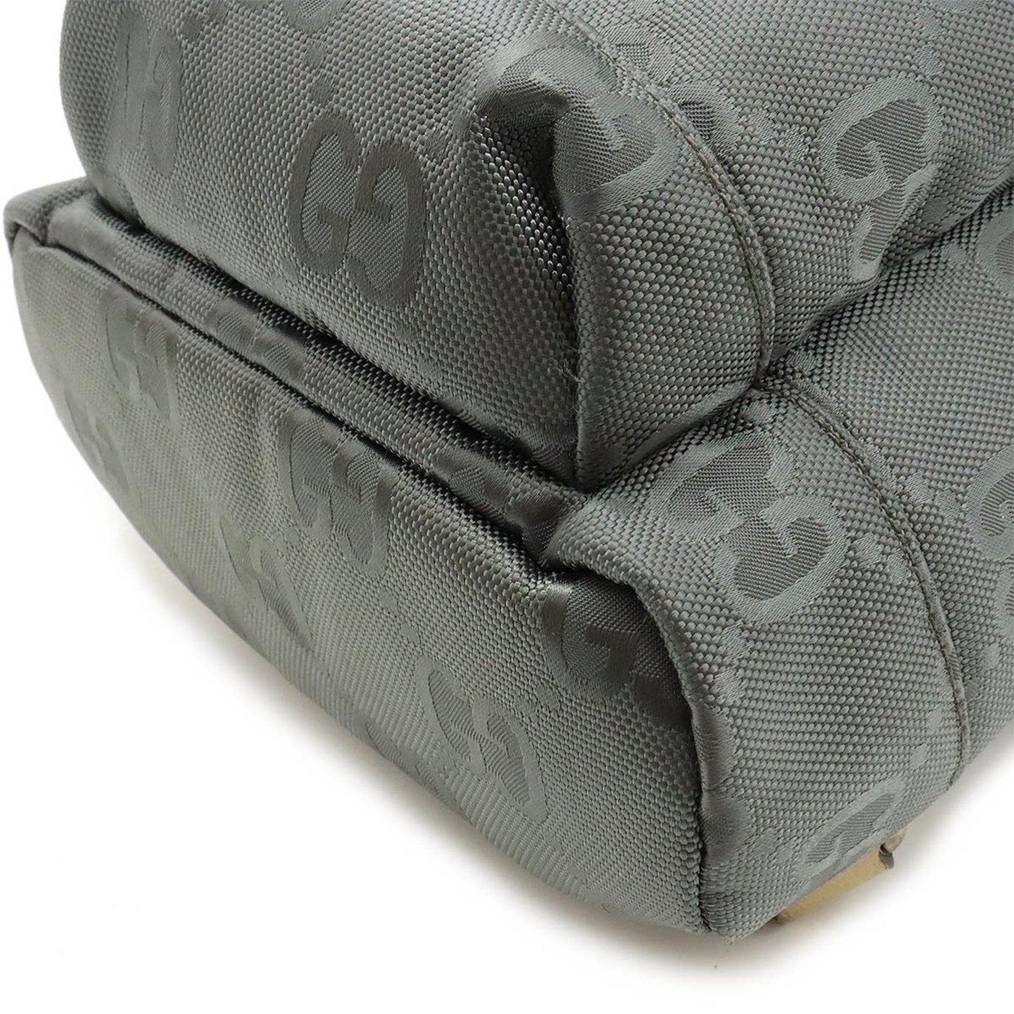 Gucci Off the grid