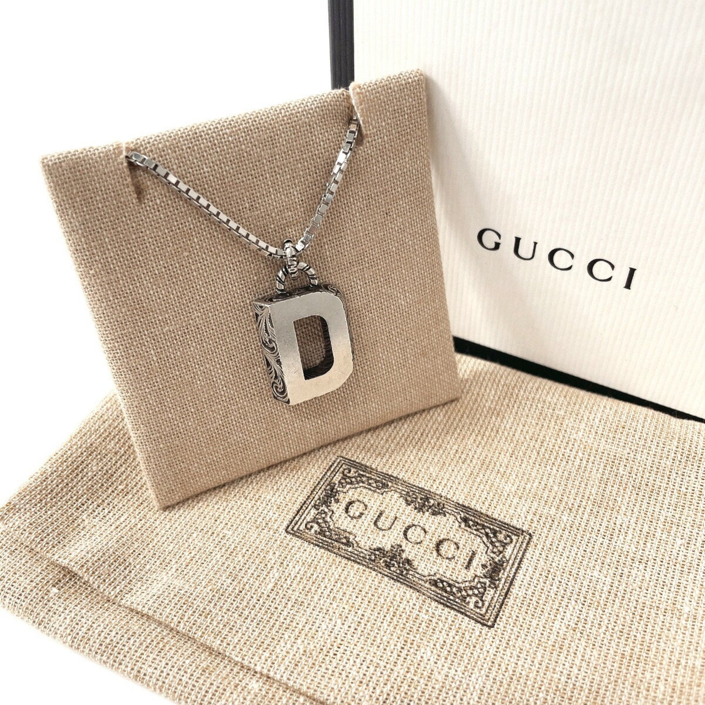 Gucci --