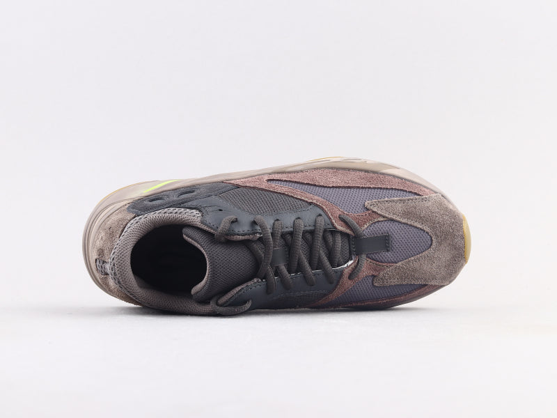 GLM - Yzy 700 Mauve Sneaker