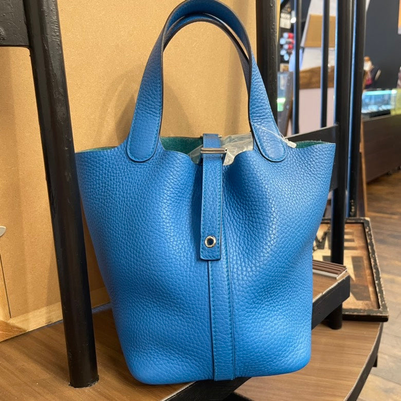 HermÃƒÆ’Ã‚Â¨s Taurillon Clemence Picotin Lock PM Stamp A 2017, Blue zanzibar
