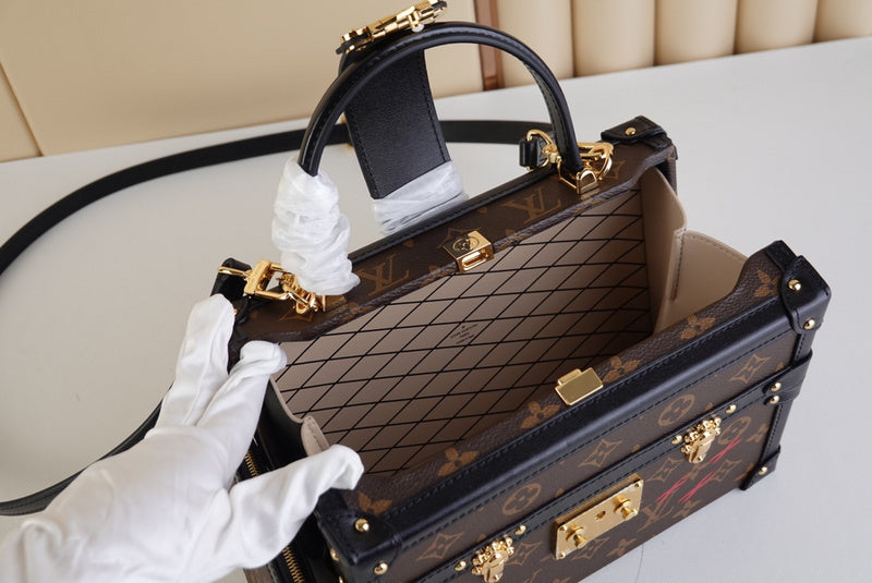 Fashion Lu-Vi bags - 3398