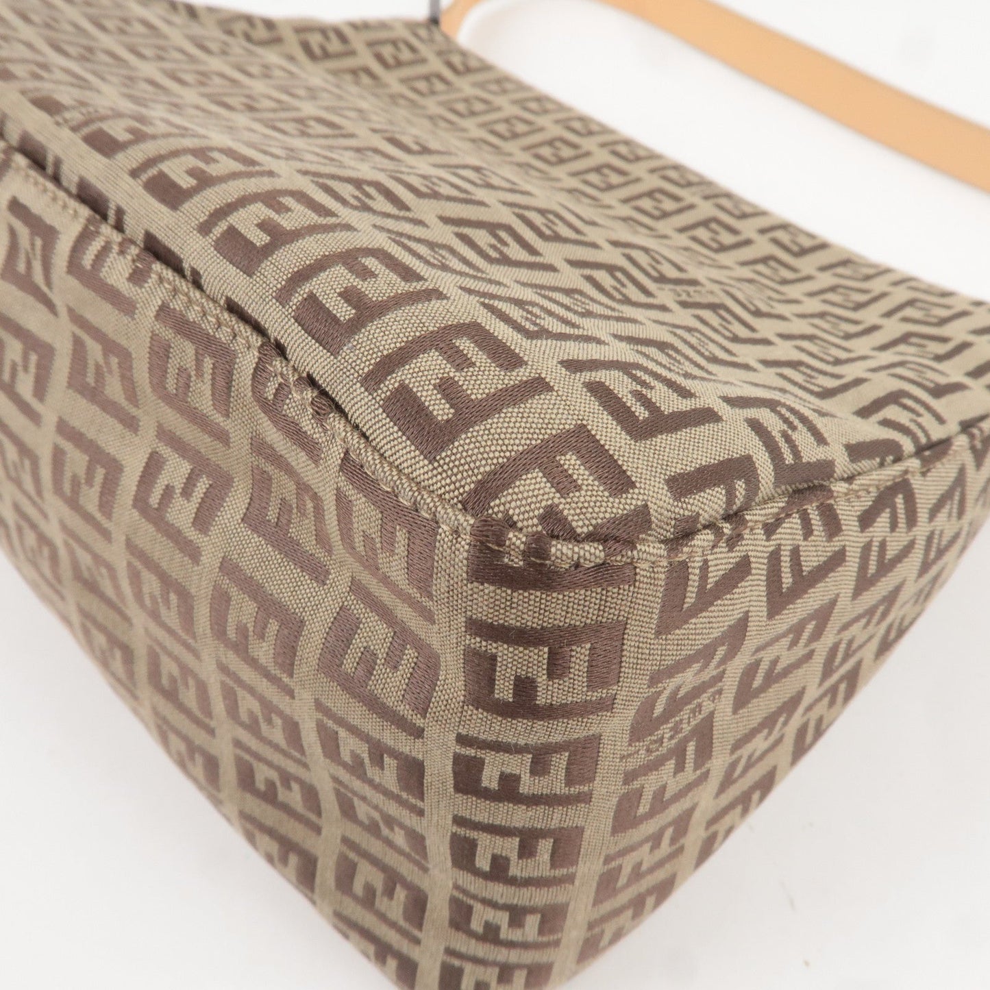 FENDI Mamma Baguette Zucchino Leather Shoulder Bag Beige 8BR001