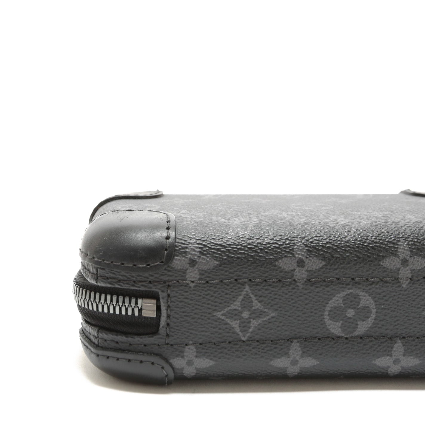 LOUIS VUITTON Horizon Clutch Mono Eclipse