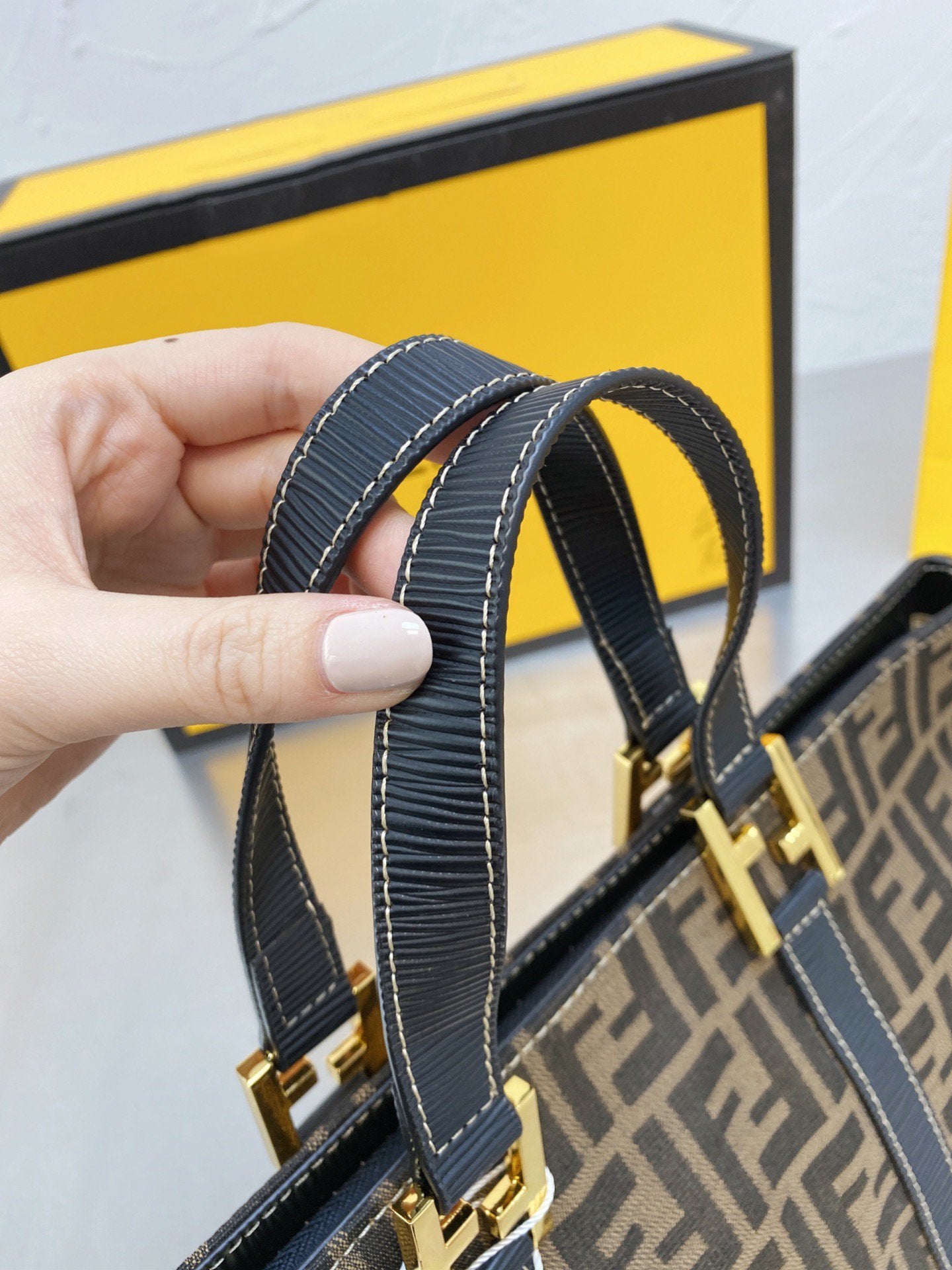 GLM - Top Quality Bags FEI 104