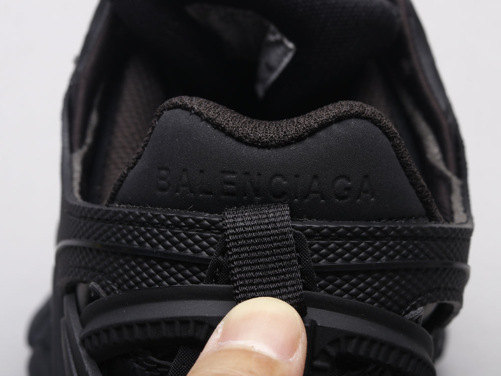 GLM - Bla Track Hollow Black Sneaker