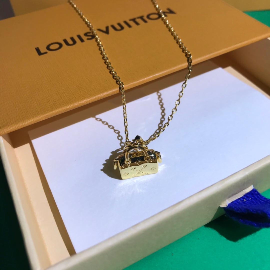 GLM - Top Quality Necklace LUV027