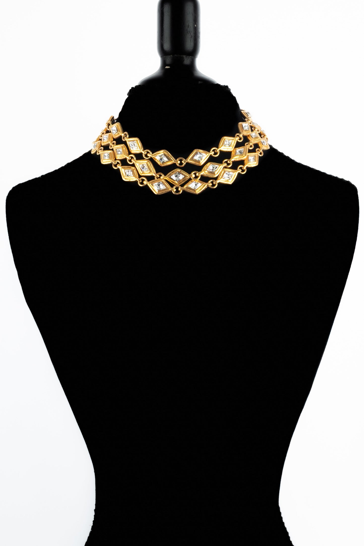 Collier strassÃ© Chanel