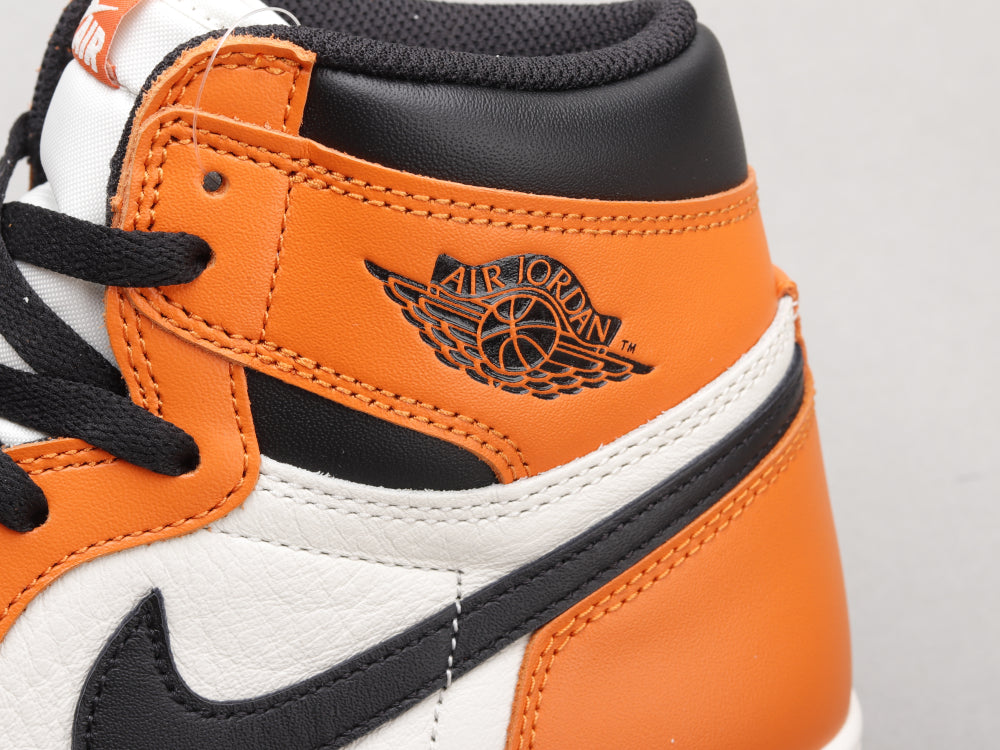 GLM - AJ1 white buckle