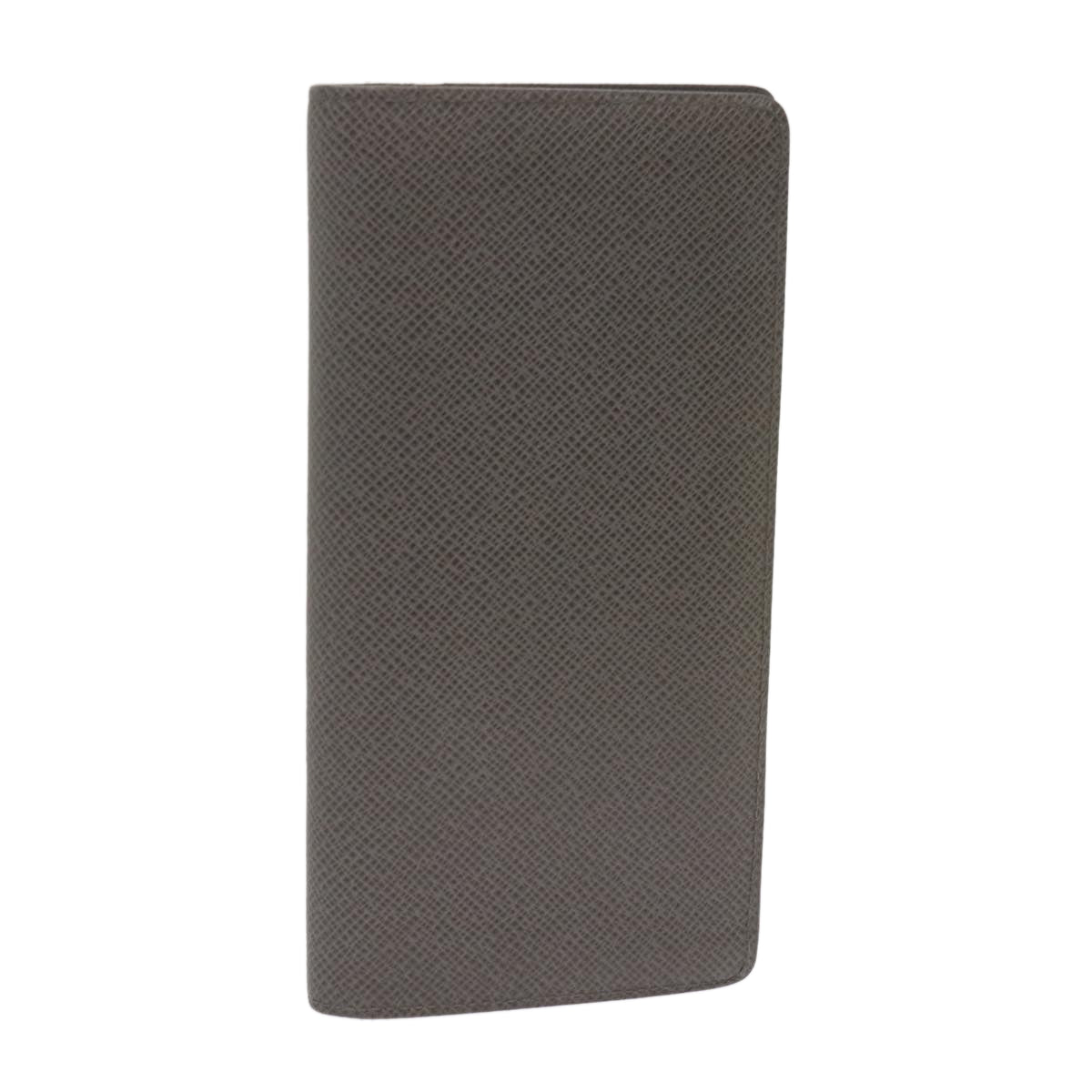 Sophisticated Taiga Leather Long Wallet with Ample SpaceEssentials