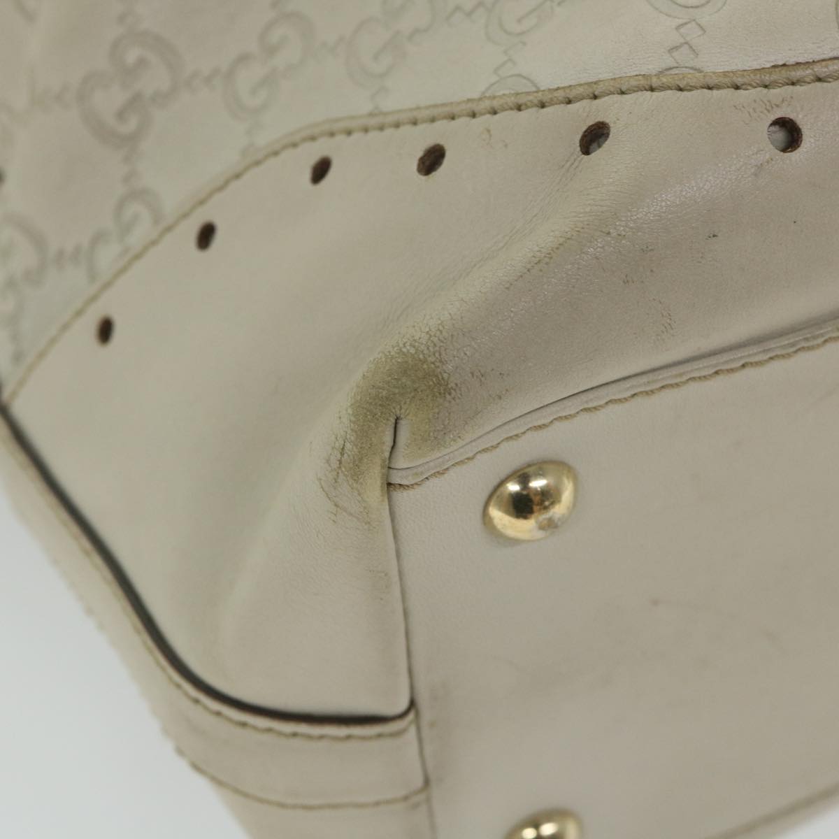 Gucci GG Signature