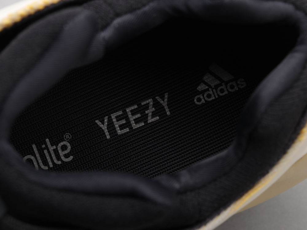 GLM - Yzy 700 Beige Srphym Sneaker