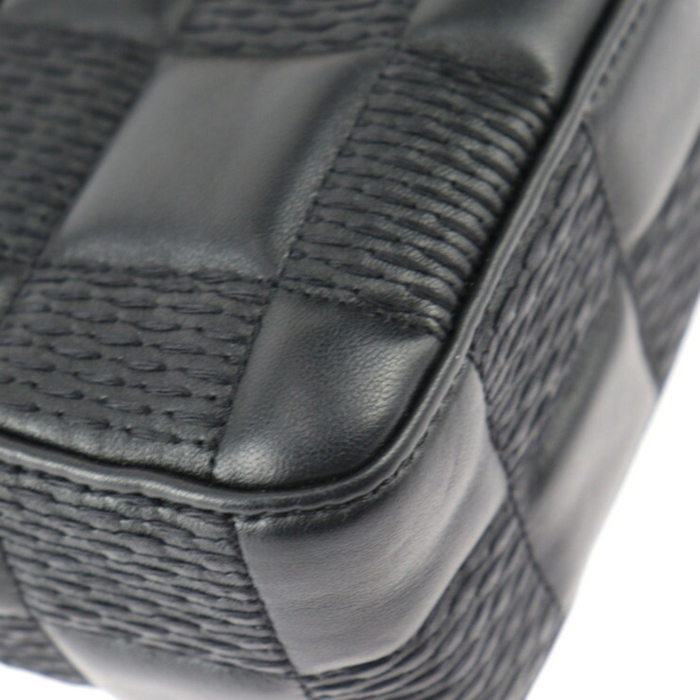 Elegant Black Leather Shoulder Bag - Excellent Condition