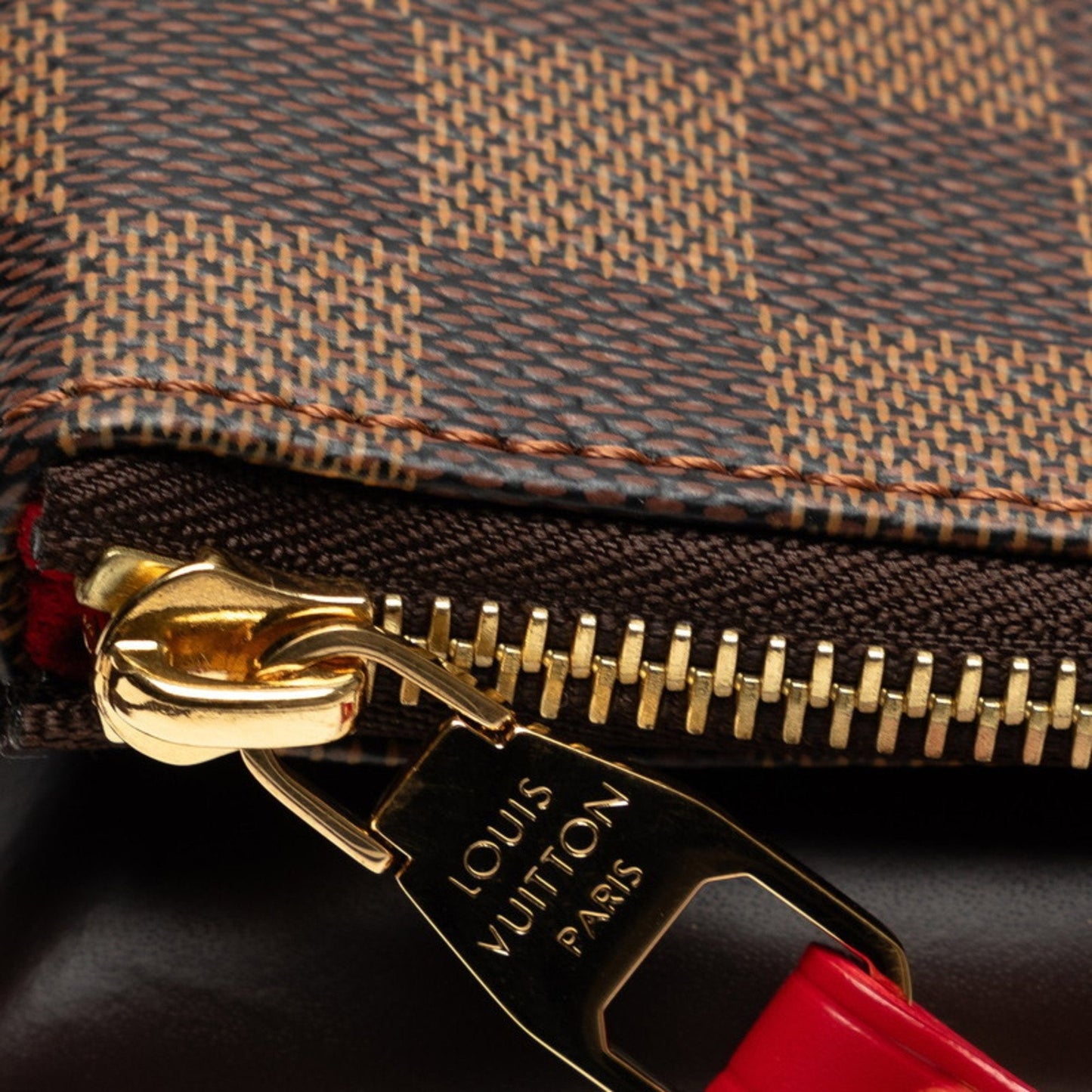 Brown Canvas Shoulder Bag with Zipper Closure