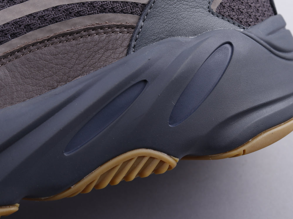 GLM - Yzy 700 Geode Sneaker