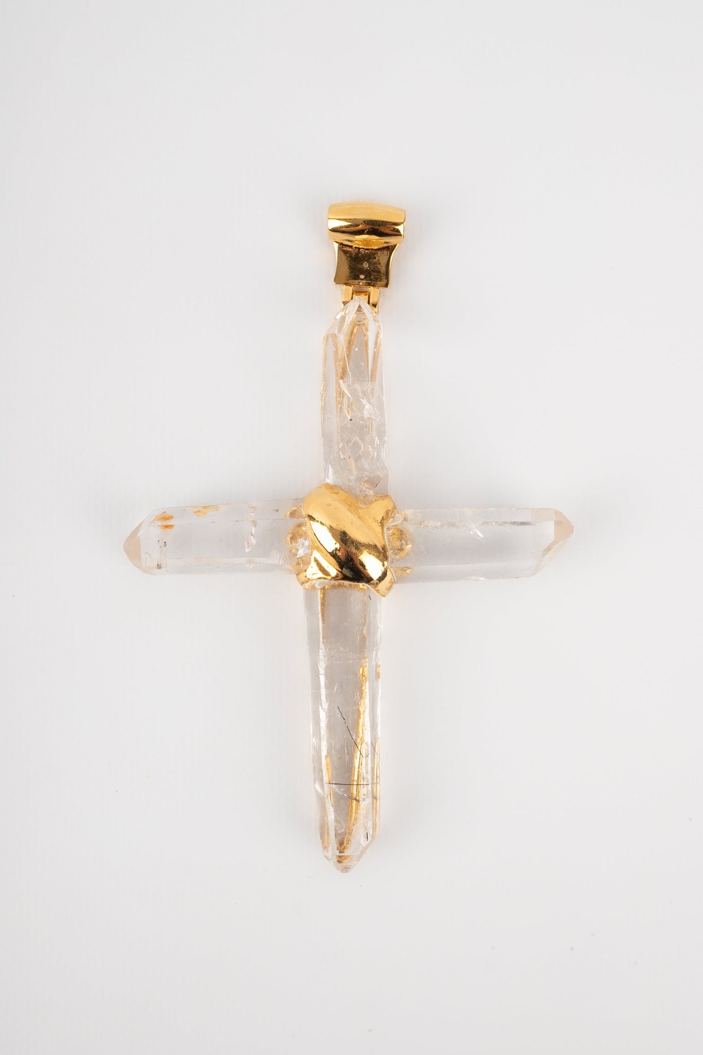 Pendentif croix Chanel par Goossens