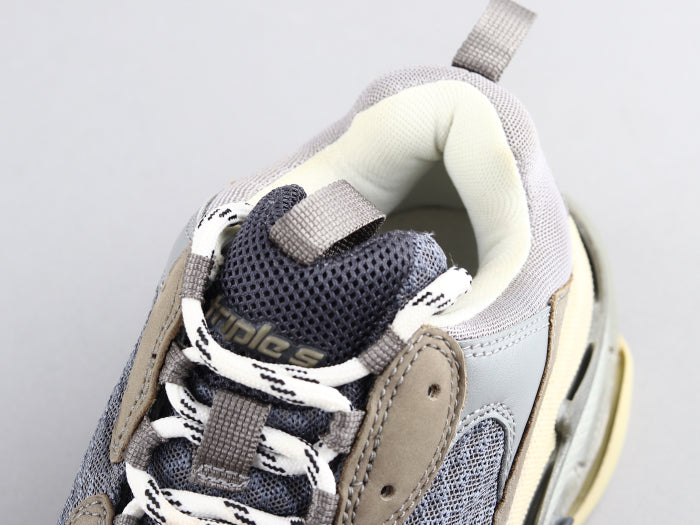 GLM - Bla Triple S Grey Sneaker