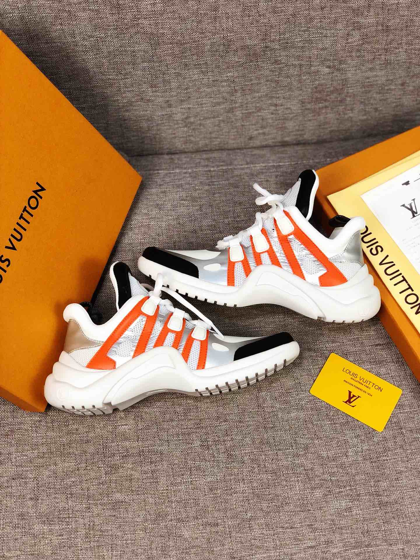 GLM - LUV Archlight White Black Orange Sneaker
