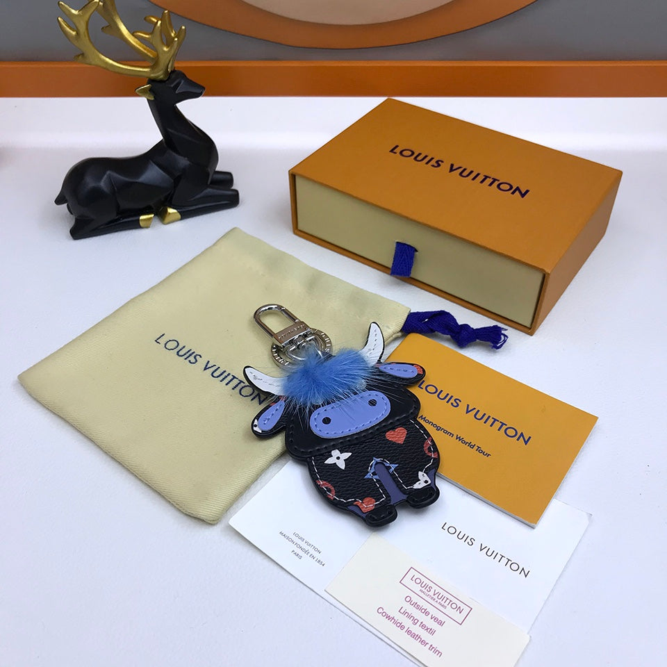 GLM -Top Quality Keychains LUV 082