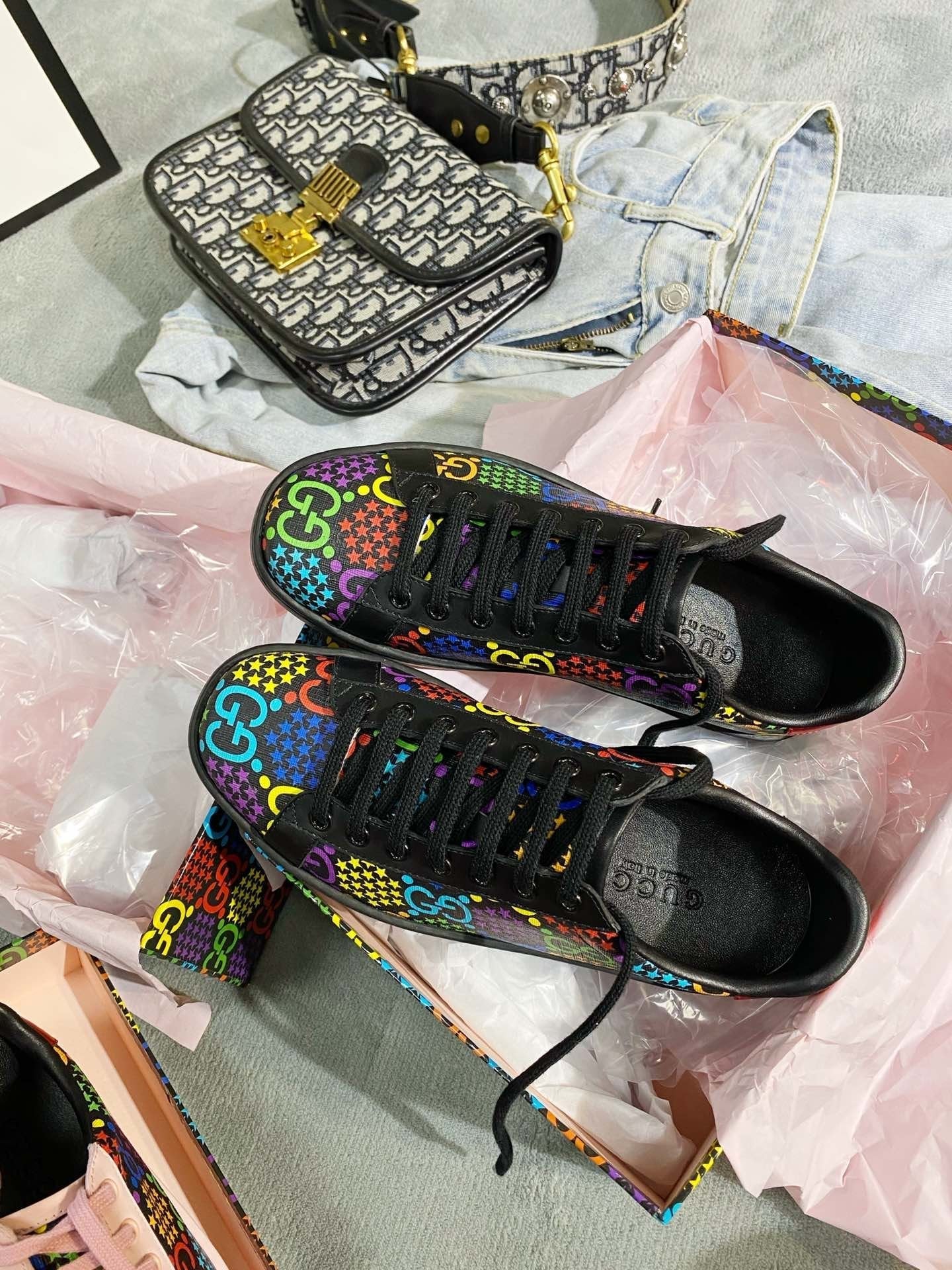 GLM-GCI  Psychedelic Ace neaker 072