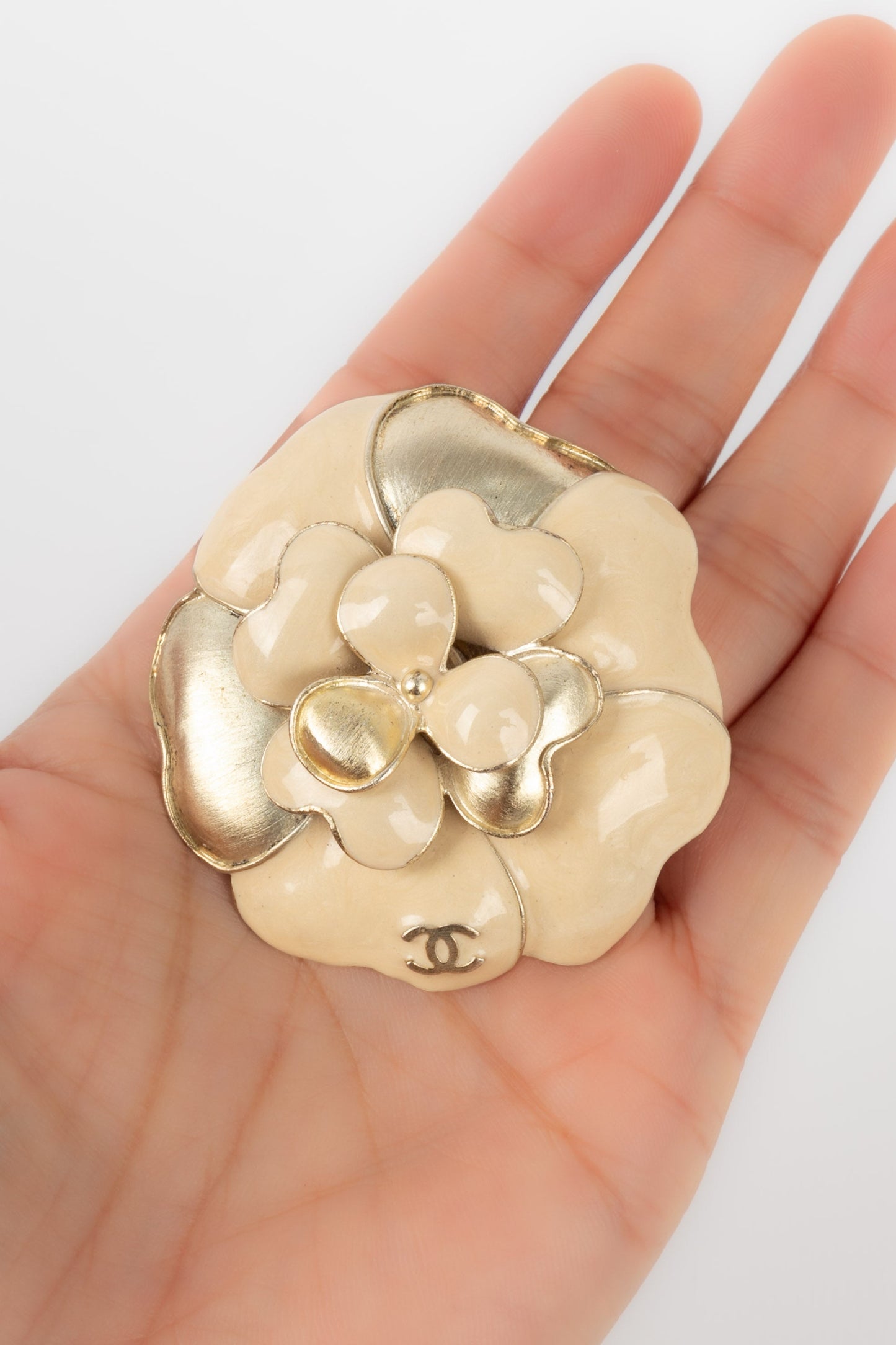 Broche camÃƒÆ’Ã‚Â©lia Chanel 2007