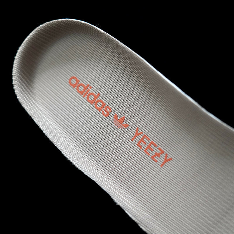 GLM - Yzy 350 Yzy Volcanic Ash Sneaker