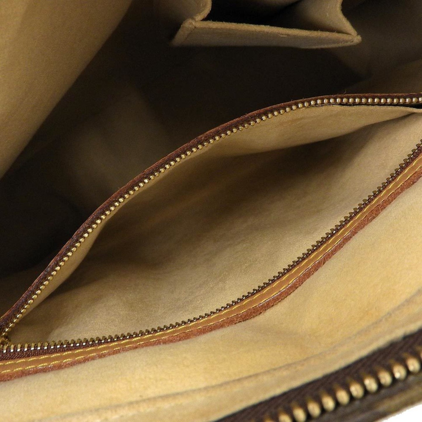 Looping GM Canvas Shoulder Bag