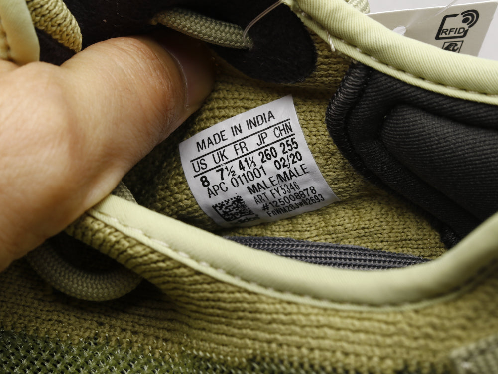 GLM - Yzy 350 Sulfur Matcha Green Sneaker