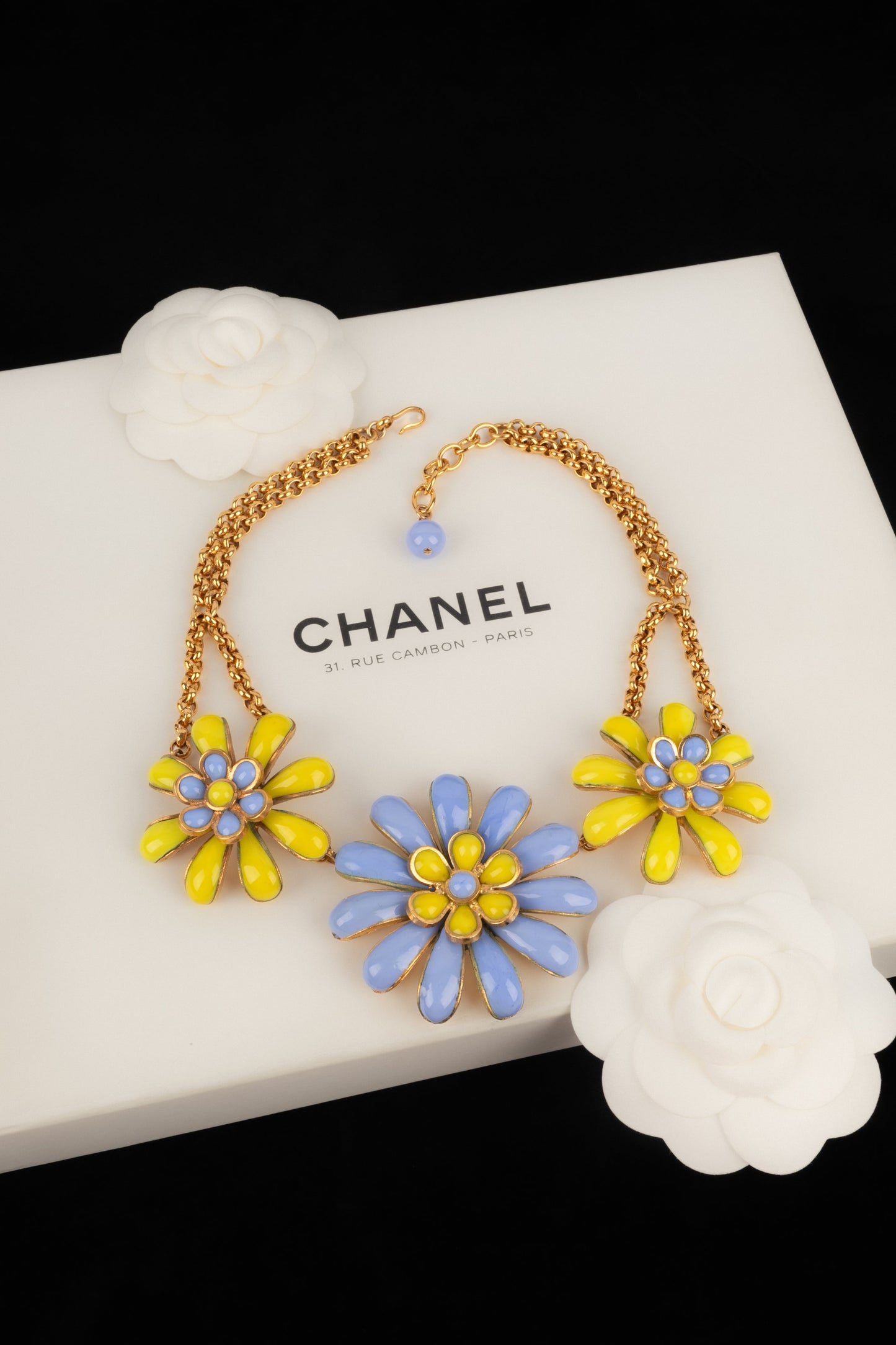 Collier camÃ©lia Chanel