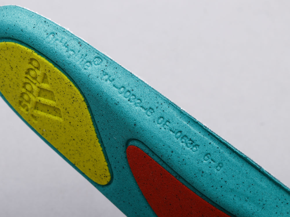 GLM - Yzy 700 Inertia 2.0 Sneaker