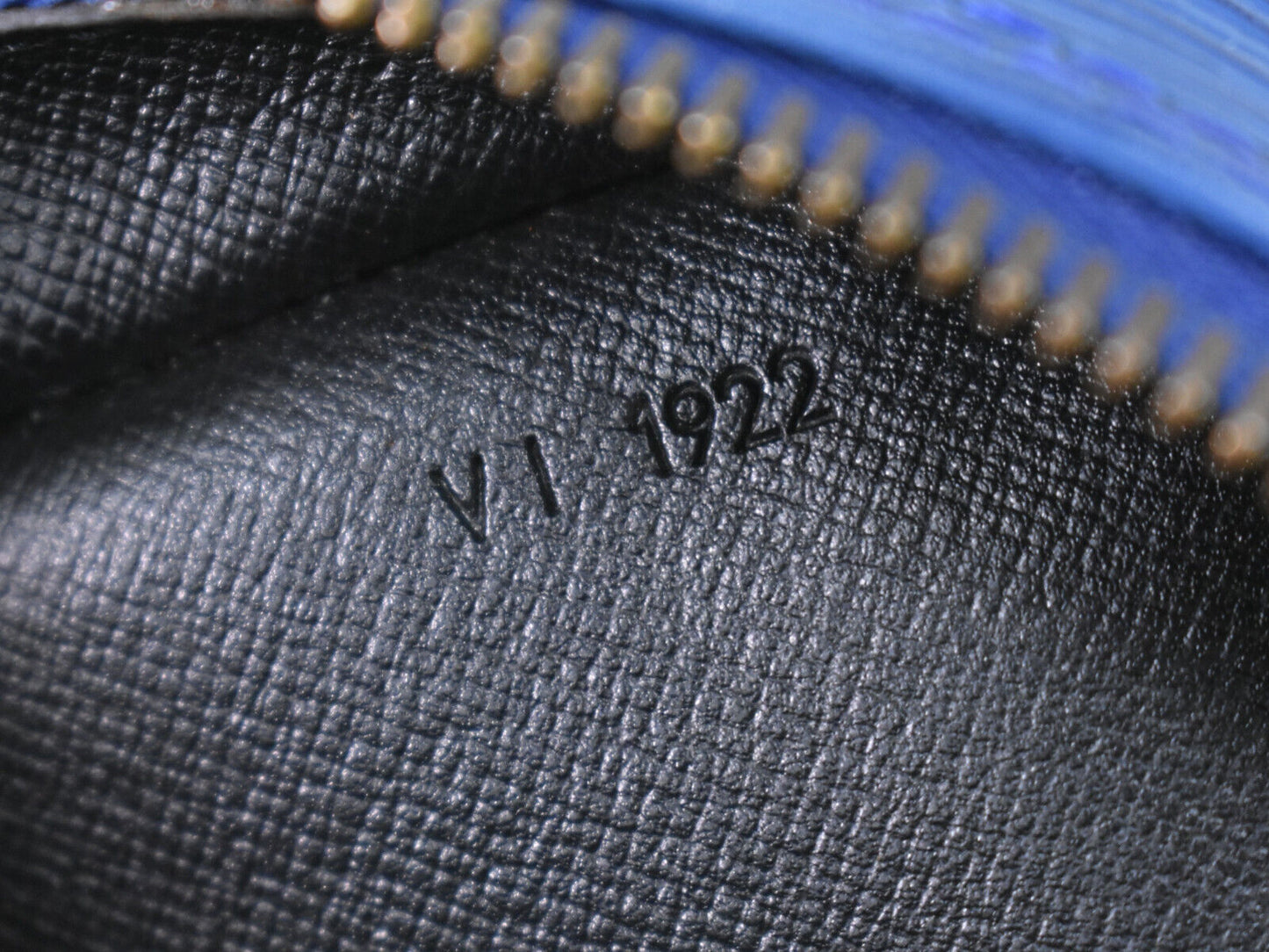 Epi Leather Portfolio Blue M54402