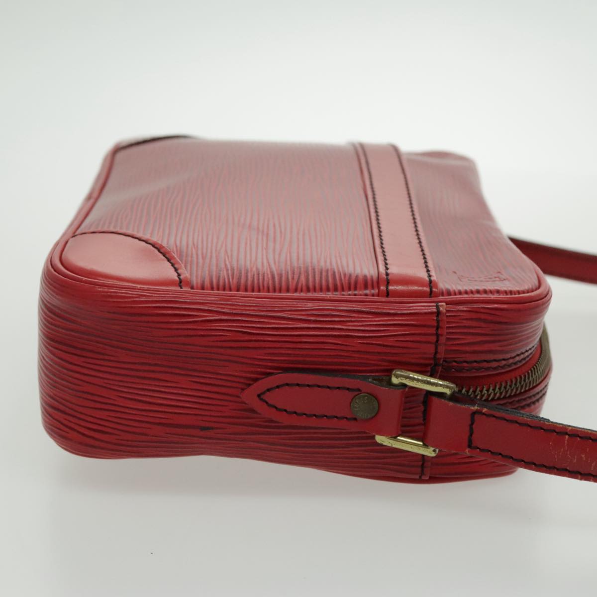 Pochette Epi Leather Crossbody Bag