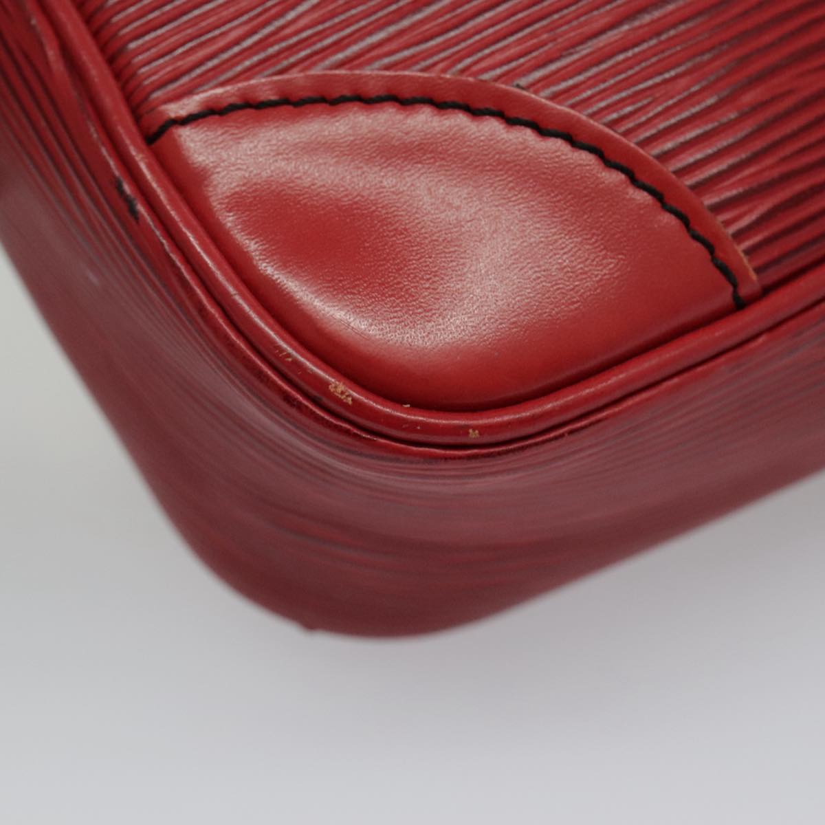 Pochette Epi Leather Crossbody Bag